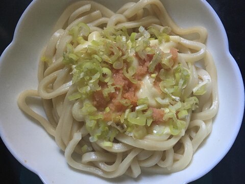 明太子、チーズ、ねぎのうどん